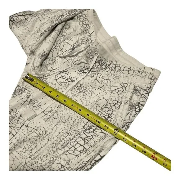 Lululemon Warm Down Jogger Women's 10 White Comfy Loungewear Casual Athleisure - Picture 4 of 13